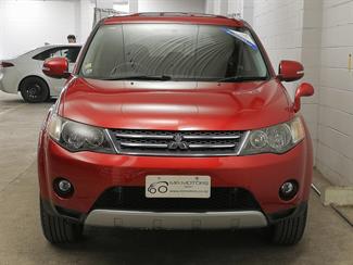 2012 Mitsubishi Outlander - Thumbnail