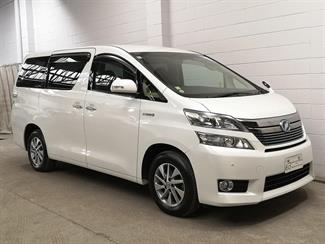 2013 Toyota Vellfire - Thumbnail