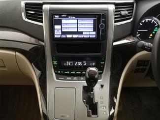 2013 Toyota Vellfire - Thumbnail