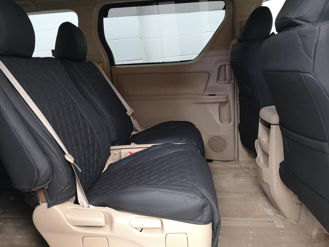 2013 Toyota Vellfire