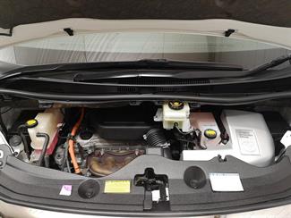 2013 Toyota Vellfire - Thumbnail