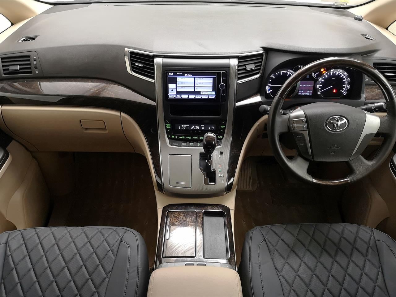 2013 Toyota Vellfire