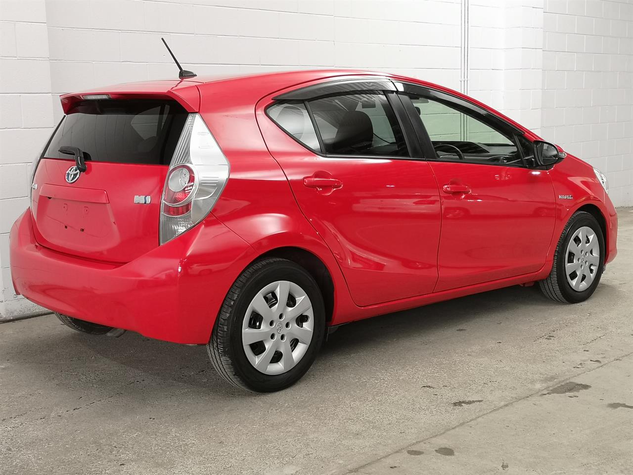 2013 Toyota Aqua