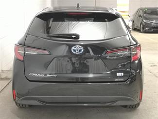 2021 Toyota Corolla - Thumbnail