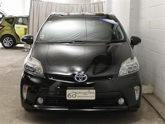 2013 Toyota Prius - Thumbnail