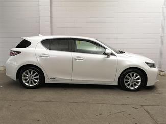 2013 Lexus CT 200H - Thumbnail