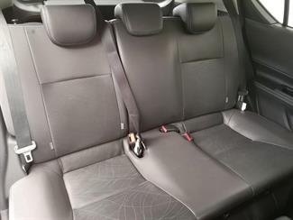 2014 Toyota Aqua - Thumbnail
