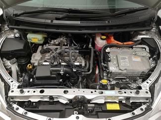 2014 Toyota Aqua - Thumbnail