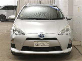 2014 Toyota Aqua - Thumbnail