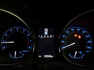2017 Toyota Auris - Thumbnail
