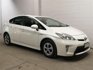 2012 Toyota Prius - Thumbnail