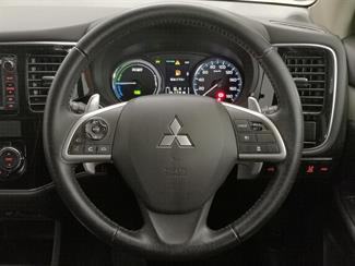 2014 Mitsubishi Outlander - Thumbnail