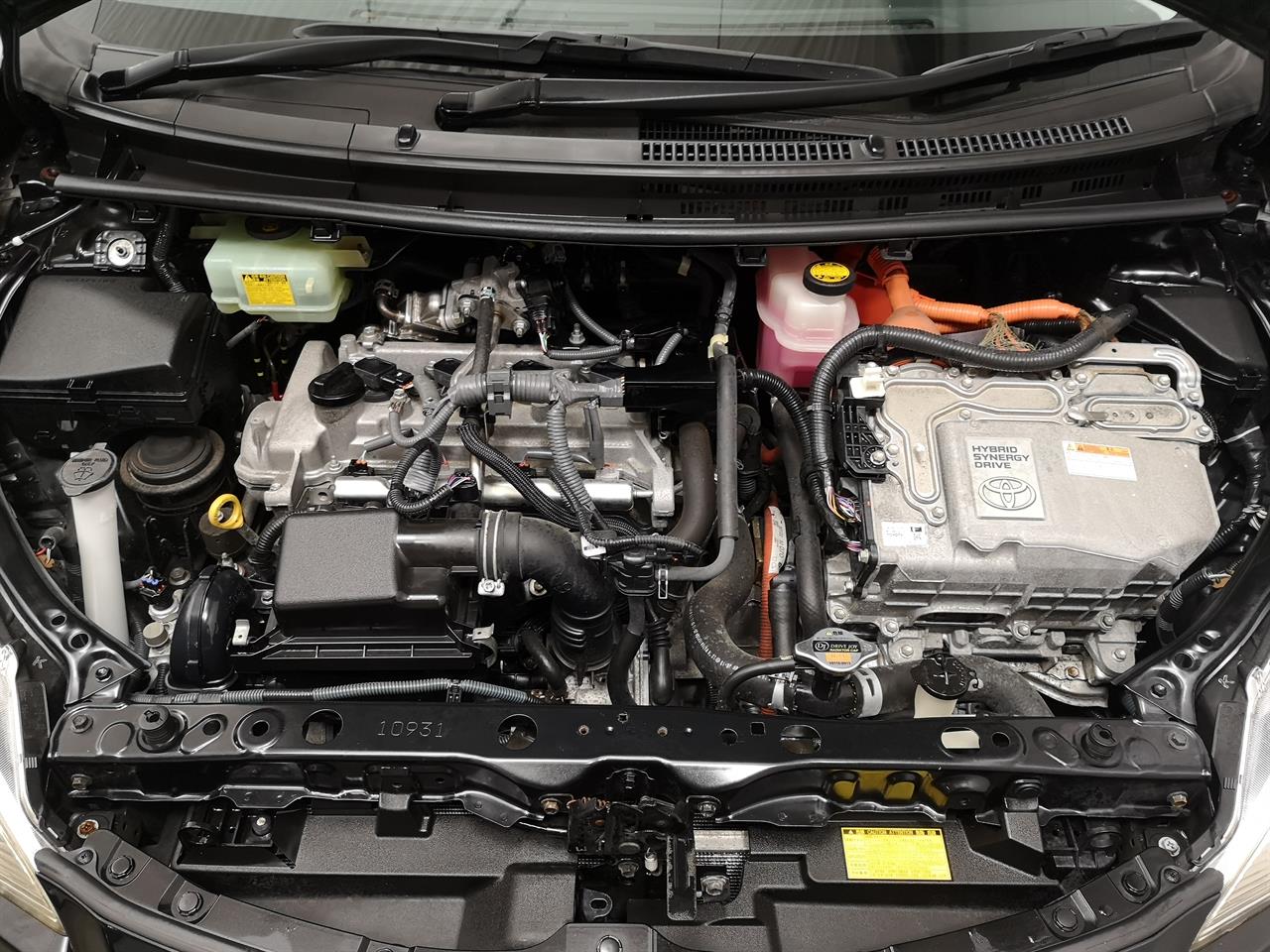 2013 Toyota Aqua