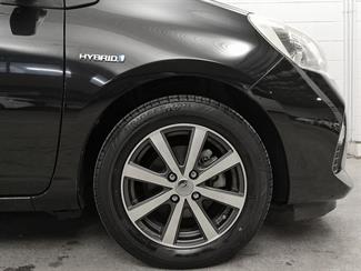 2013 Toyota Aqua - Thumbnail