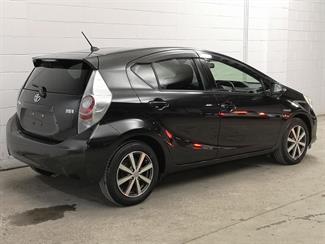 2013 Toyota Aqua - Thumbnail