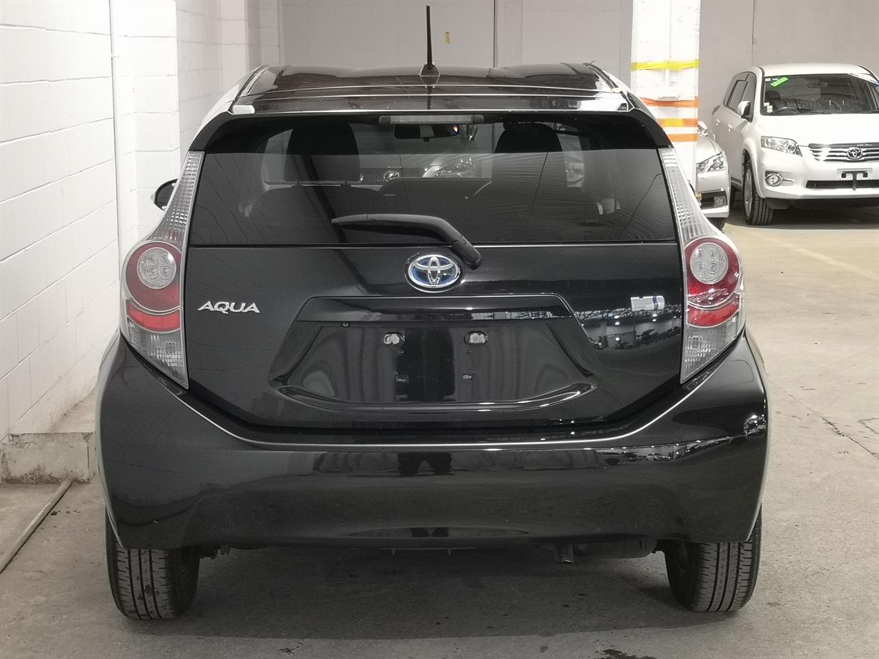 2013 Toyota Aqua