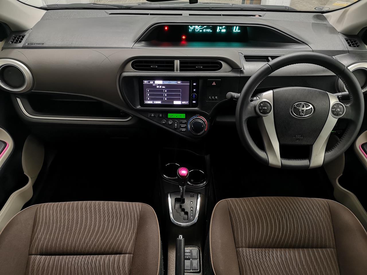 2013 Toyota Aqua