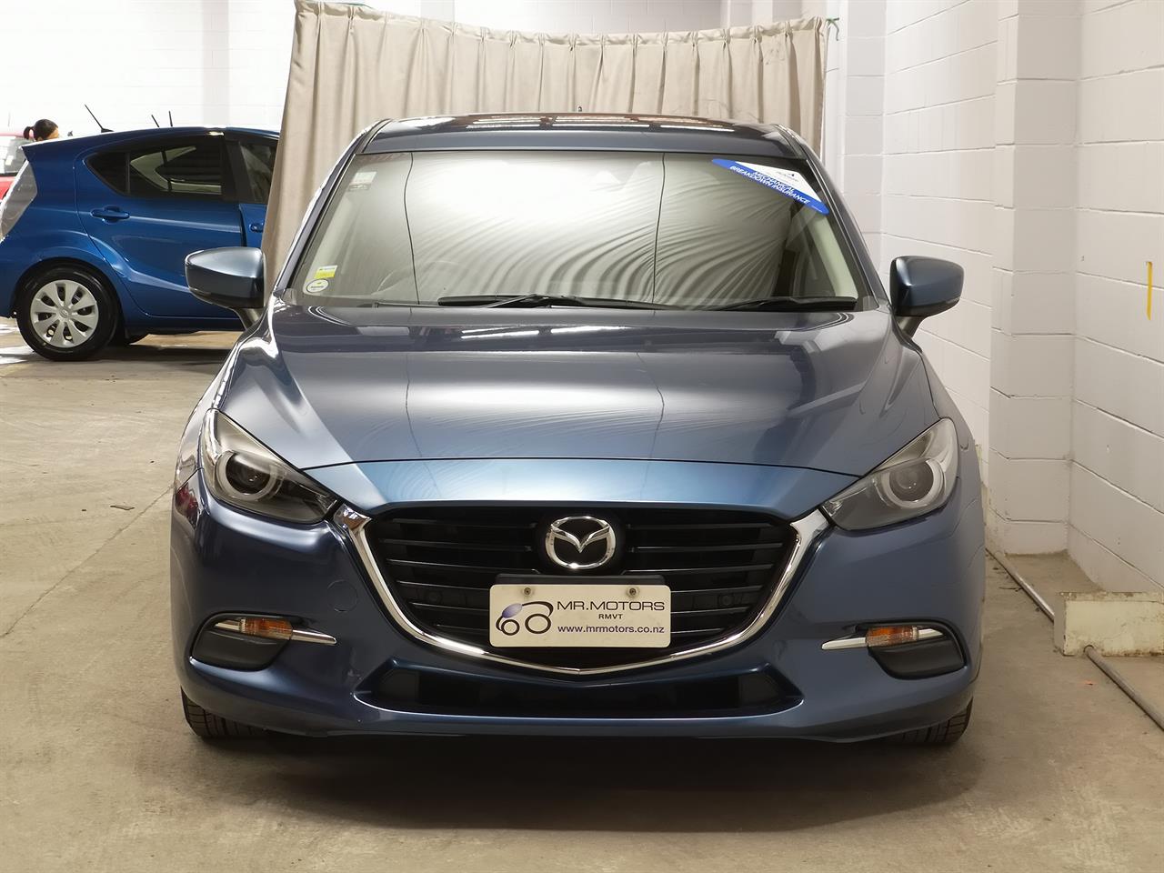 2017 Mazda Axela