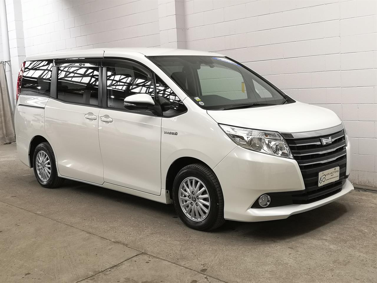 2015 Toyota Noah