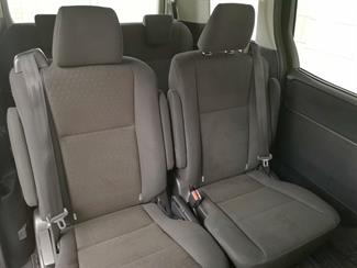 2015 Toyota Noah - Thumbnail