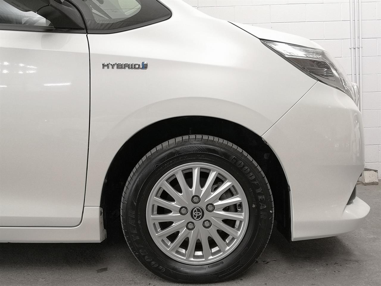 2015 Toyota Noah