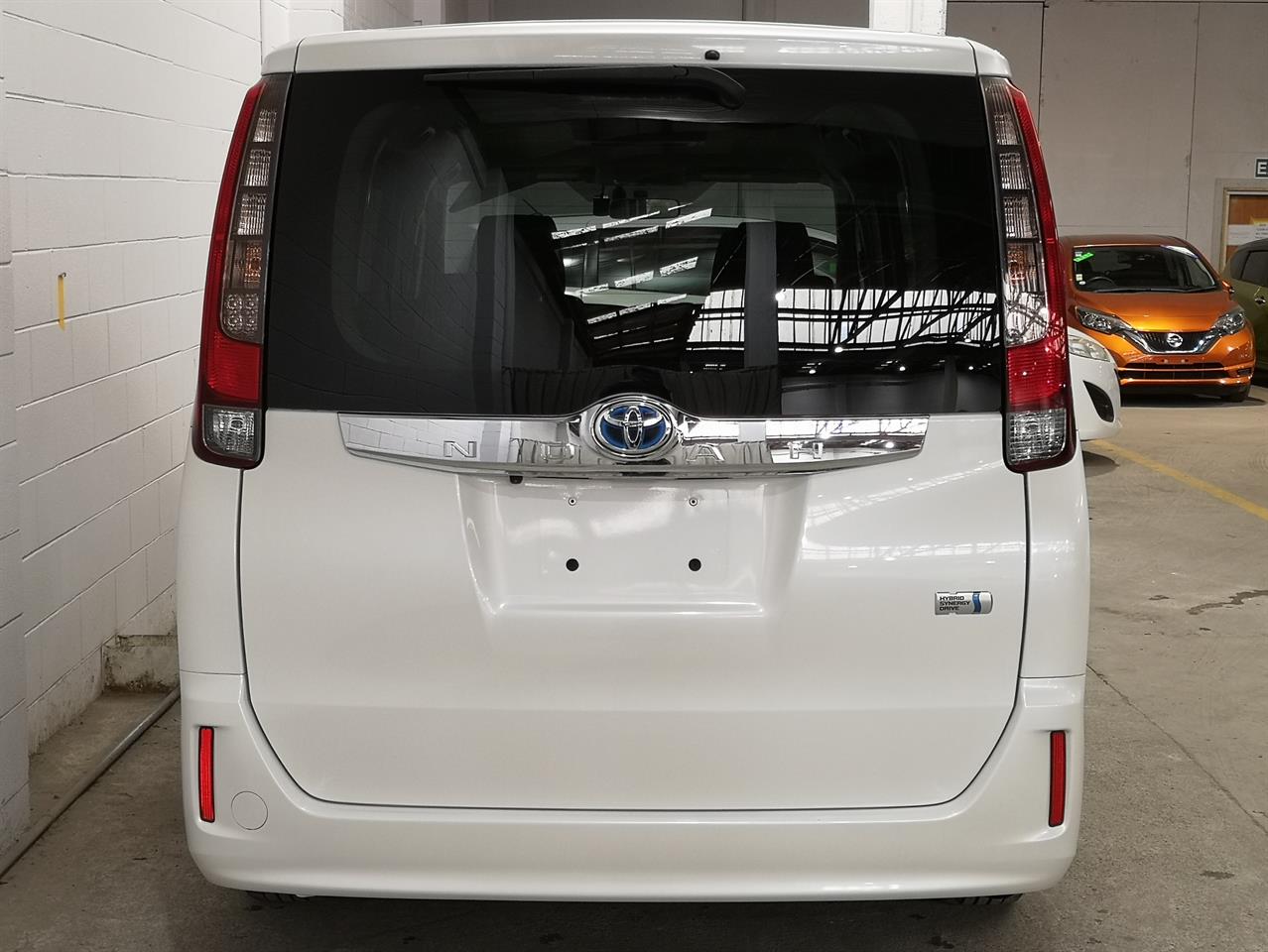 2015 Toyota Noah