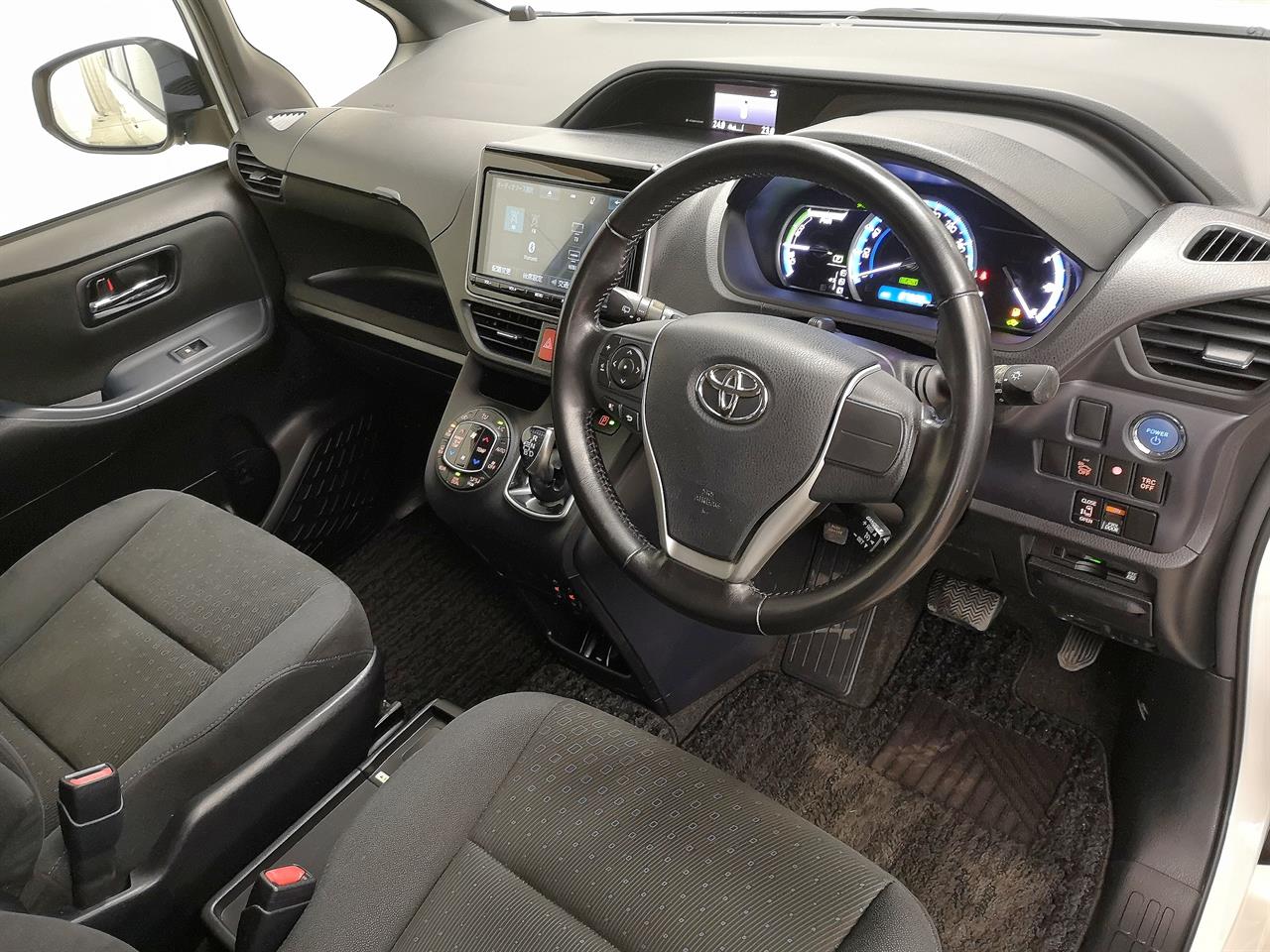 2015 Toyota Noah