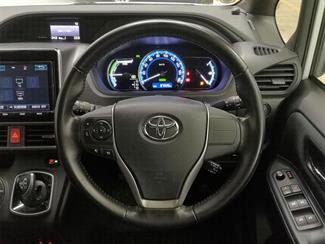 2015 Toyota Noah - Thumbnail
