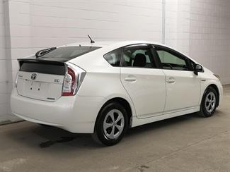 2013 Toyota Prius - Thumbnail