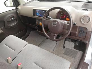 2015 Toyota Passo - Thumbnail