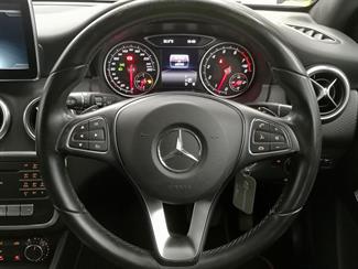 2016 Mercedes-Benz A 180 - Thumbnail