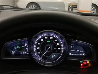 2015 Mazda Axela - Thumbnail