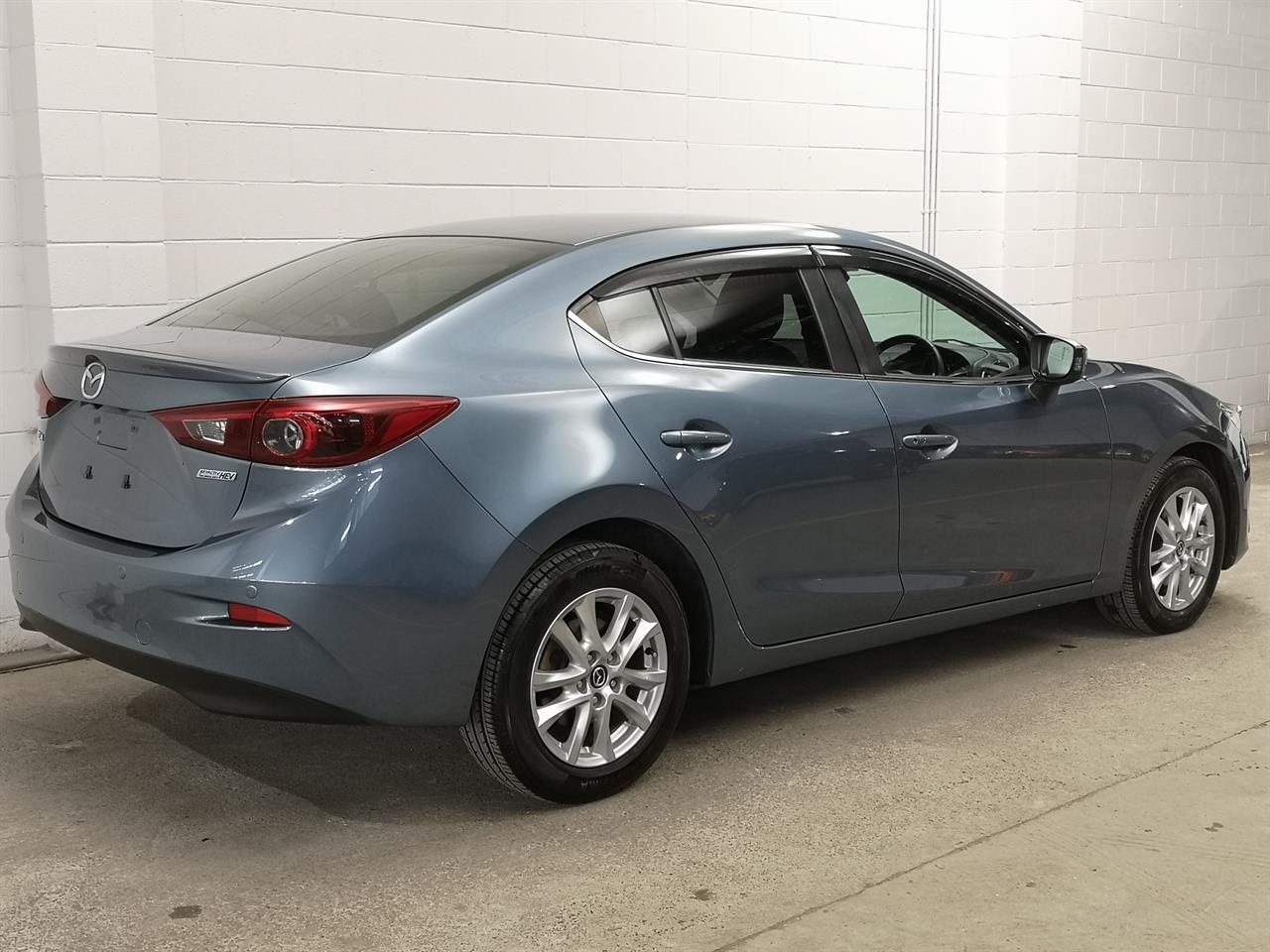 2015 Mazda Axela