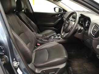 2015 Mazda Axela - Thumbnail