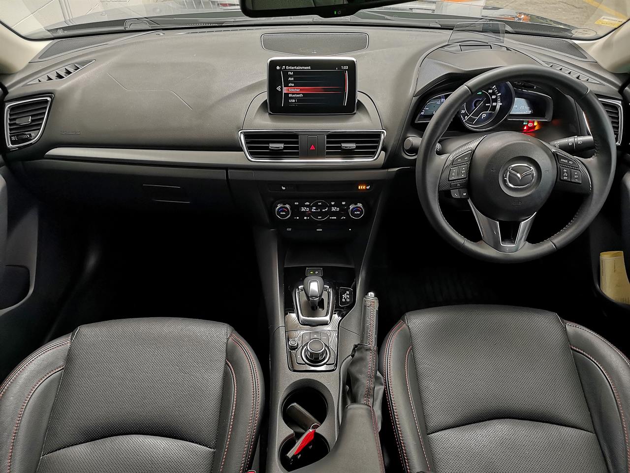 2015 Mazda Axela