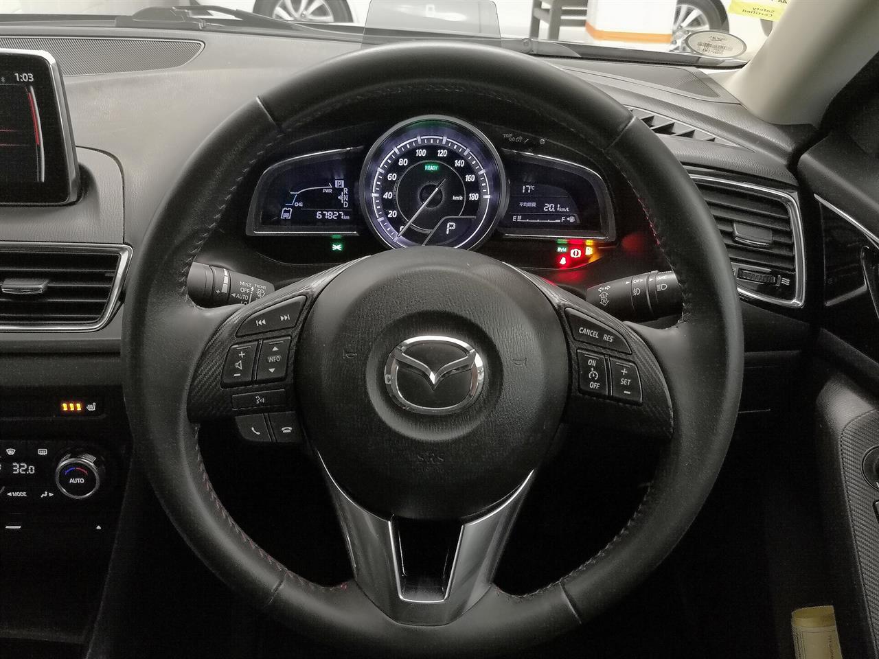2015 Mazda Axela