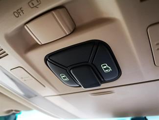 2012 Toyota Alphard - Thumbnail