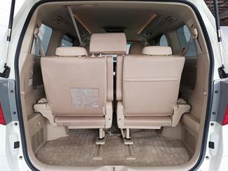 2012 Toyota Alphard - Thumbnail