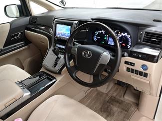 2012 Toyota Alphard - Thumbnail