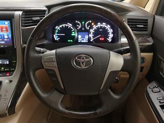 2012 Toyota Alphard - Thumbnail