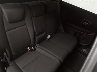 2017 Honda Vezel - Thumbnail