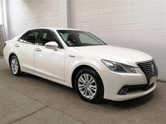 2013 Toyota Crown - Thumbnail