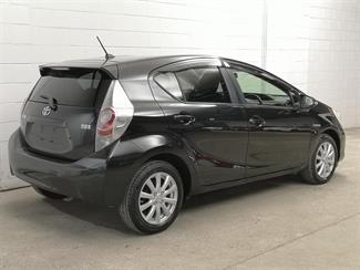 2014 Toyota Aqua - Thumbnail