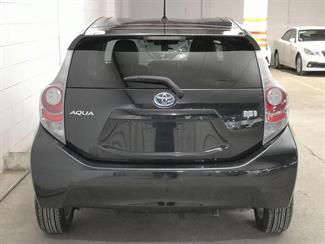 2014 Toyota Aqua - Thumbnail
