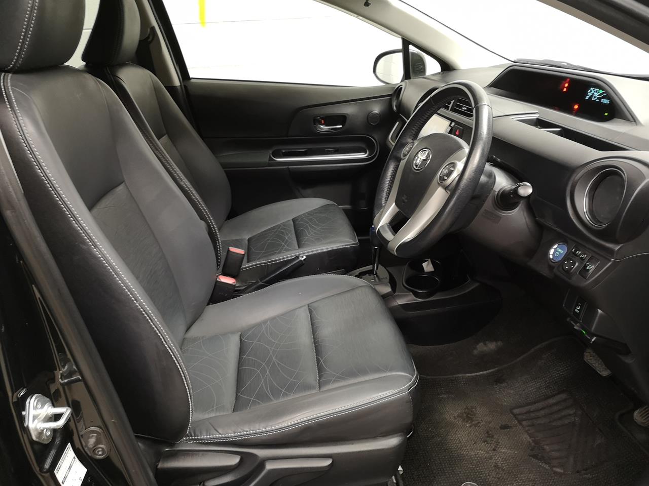 2014 Toyota Aqua