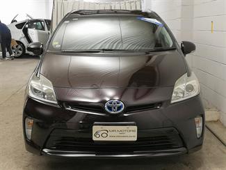 2014 Toyota Prius - Thumbnail