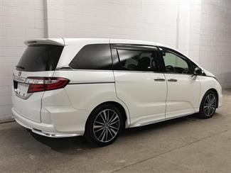 2016 Honda Odyssey - Thumbnail