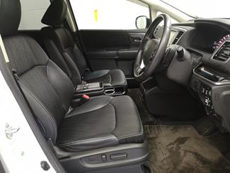 2016 Honda Odyssey - Thumbnail