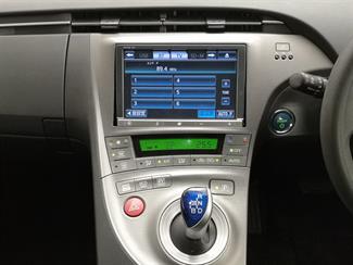 2013 Toyota Prius - Thumbnail