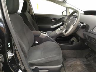 2013 Toyota Prius - Thumbnail